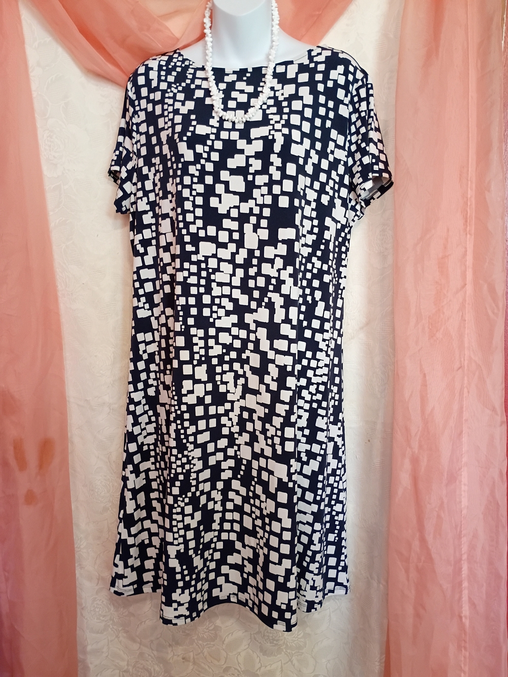 Chico's Ladies Navy and White Geometric Midi Dress Sz XL